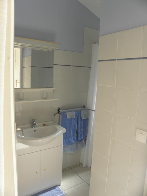 La Parenthese Apartment Sommieres Ruang foto